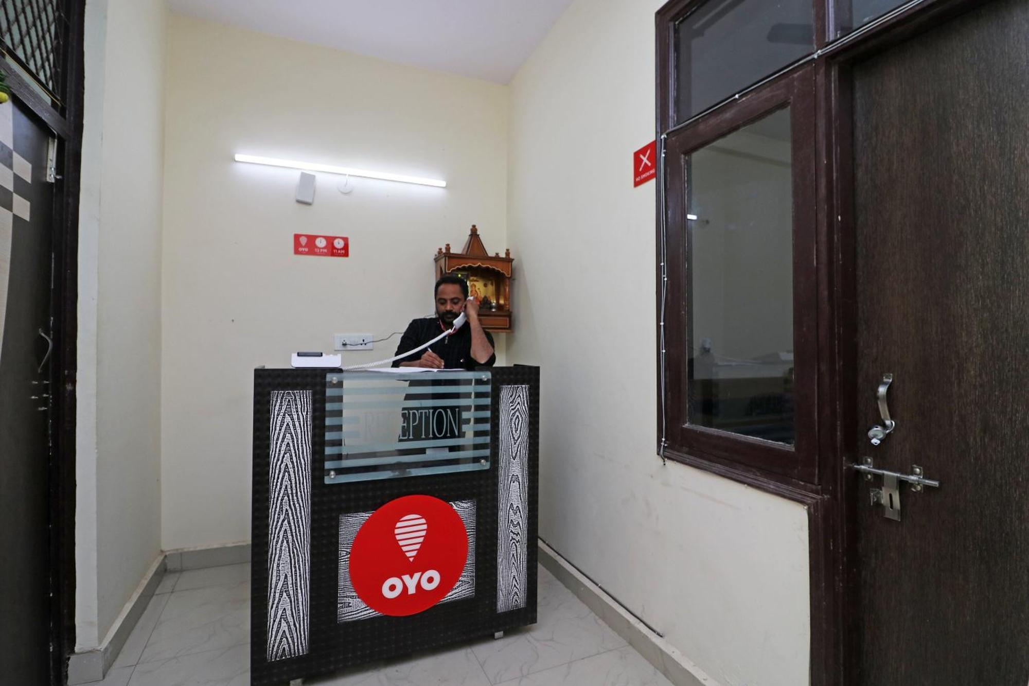 Oyo Triage Home Stay Noida Kültér fotó